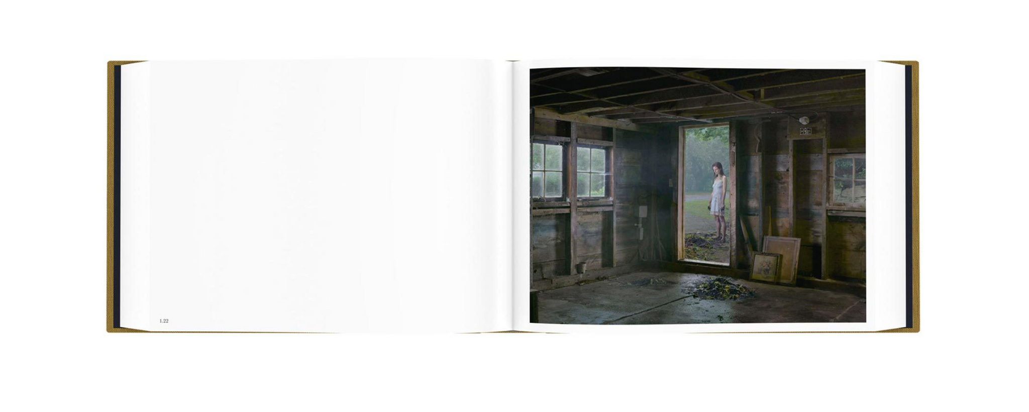 Gregory Crewdson: Alone Street – hypernormal.space Gregory Crewdson: Alone Street – hypernormal.space