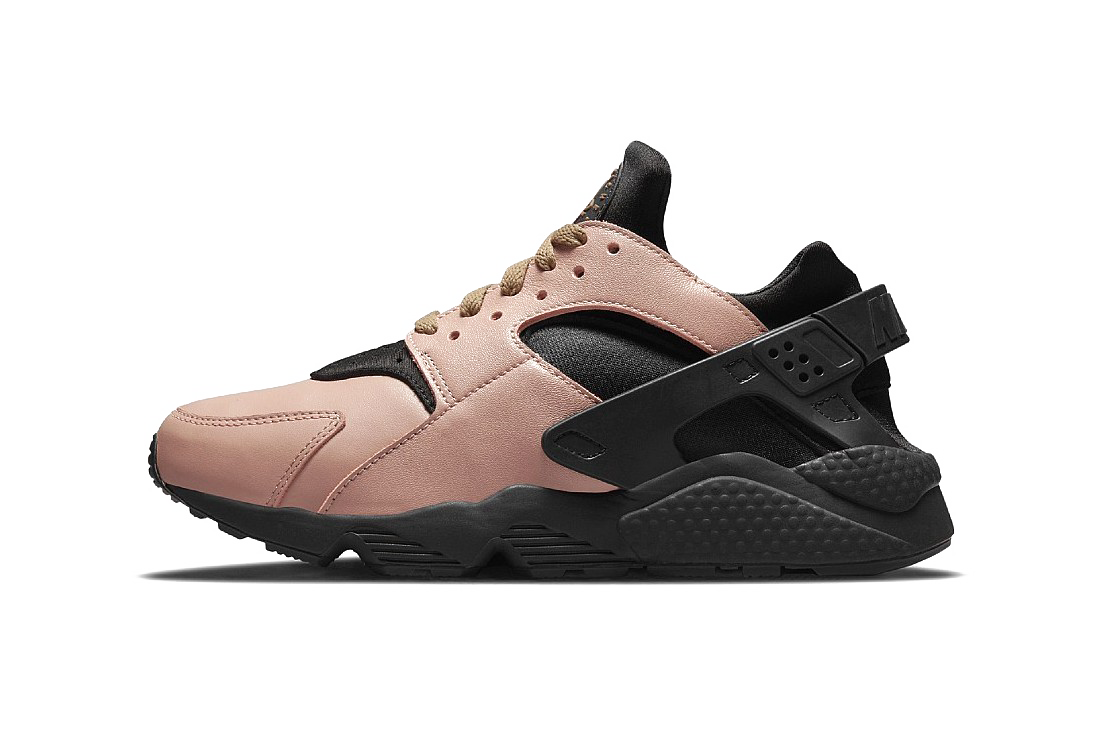Nike Air Huarache LE "Toadstool"